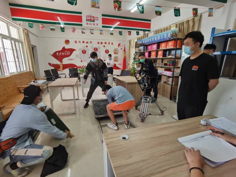 追星女孩心理学分析报告：长治县广告片拍摄公司揭秘饭圈应援式传播逻辑